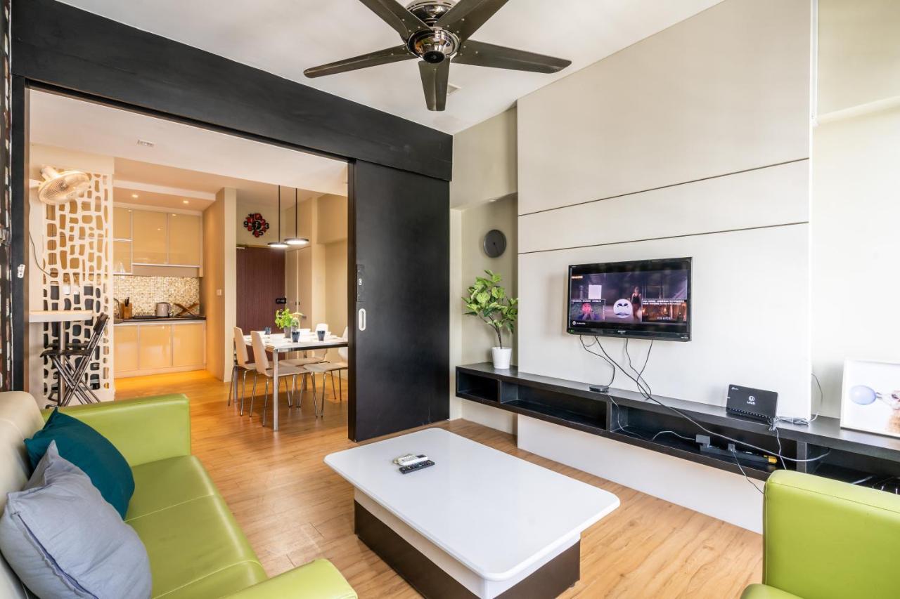 Cozy 2-Bedroom For 4 Pax With Pool - 수방자야 외부 사진