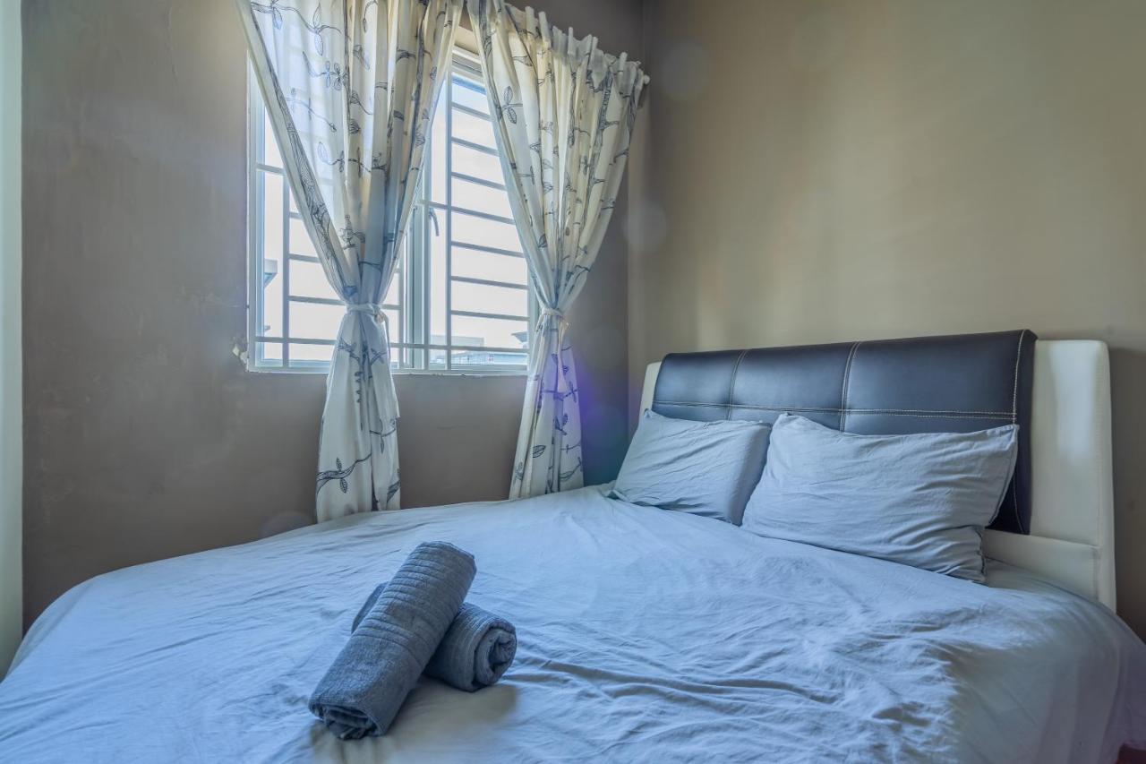 Cozy 2-Bedroom For 4 Pax With Pool - 수방자야 외부 사진