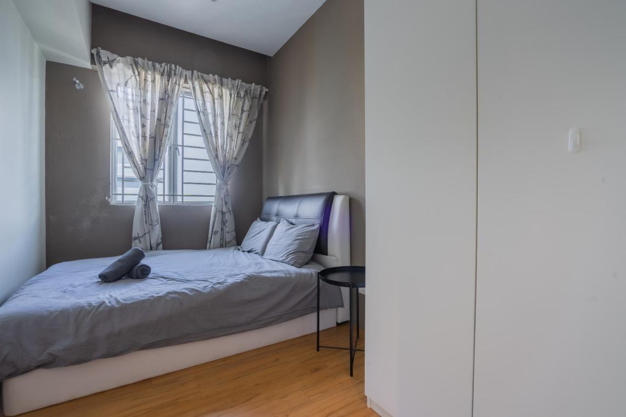 Cozy 2-Bedroom For 4 Pax With Pool - 수방자야 외부 사진